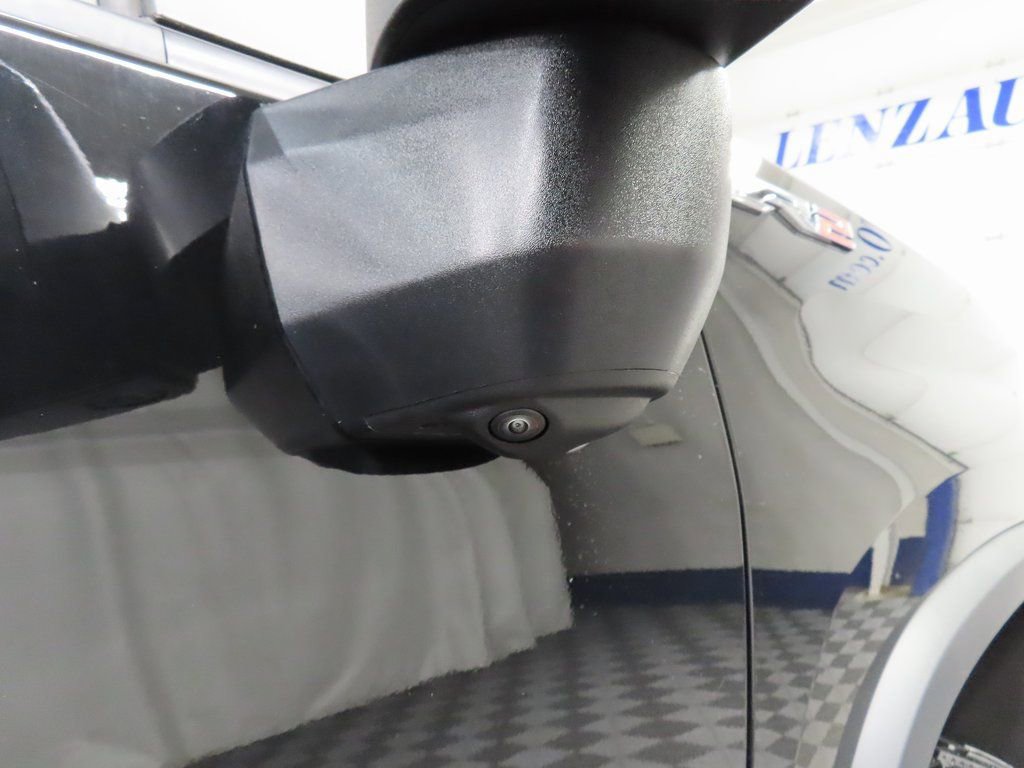 Used 2024 Chevrolet Silverado 2500 ZR2 w/ Technology Package image 59