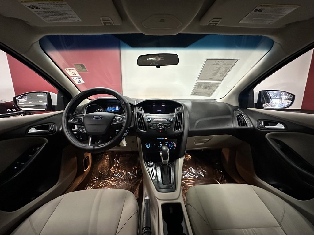 Used 2017 Ford Focus SE image 25