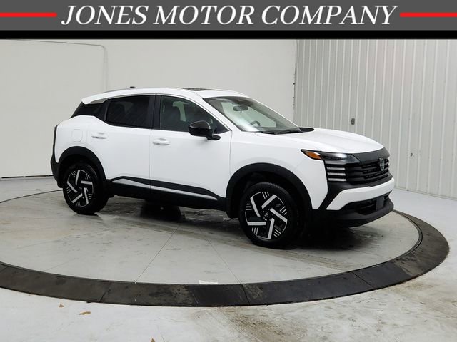 New 2026 Nissan Kicks SV w/ SV Premium Package