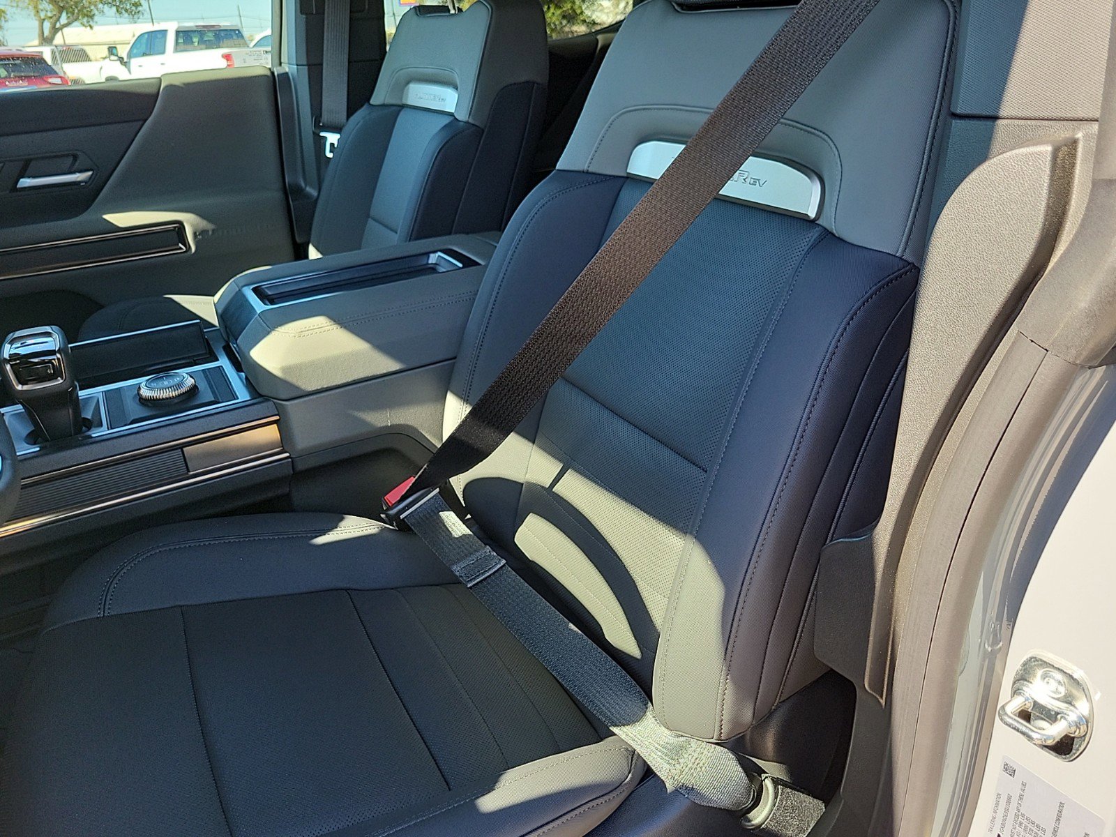 New 2025 GMC Hummer EV 2X w/ Extreme Off-Road Package image 15