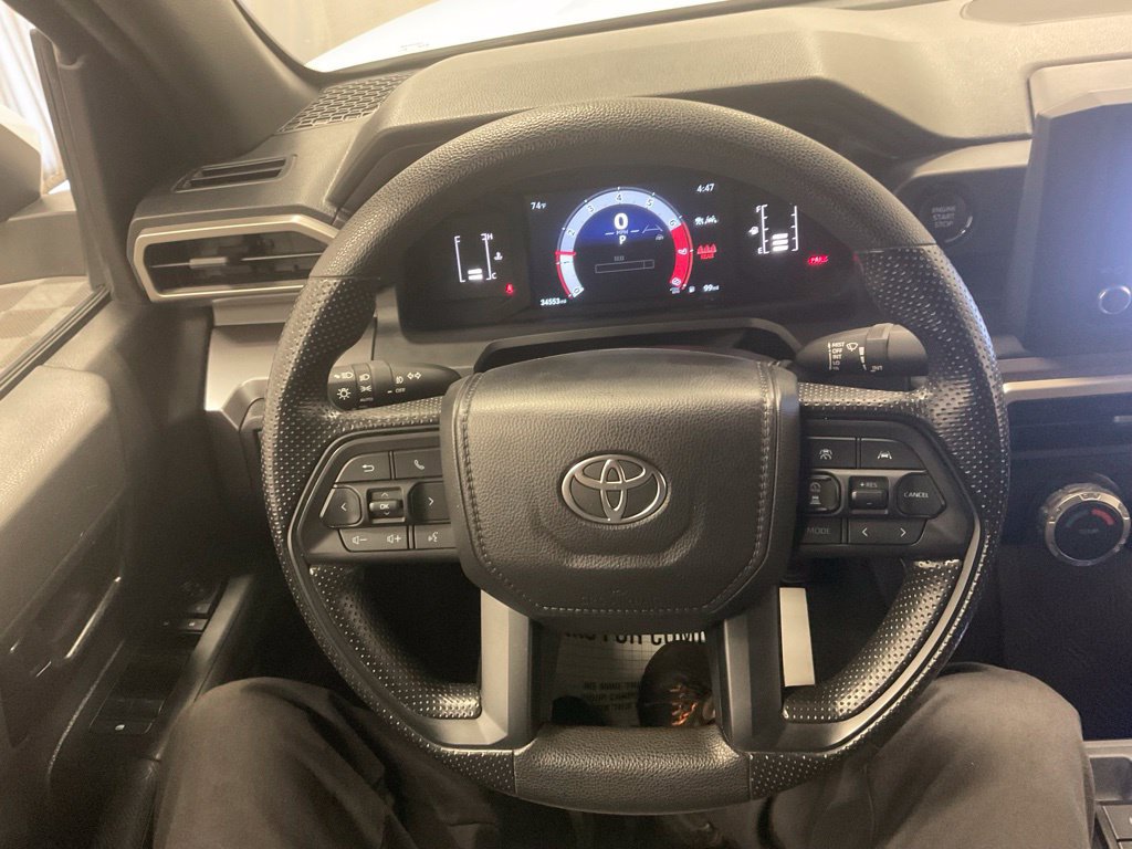 Used 2025 Toyota Tacoma SR5 AWD/4WD image 14