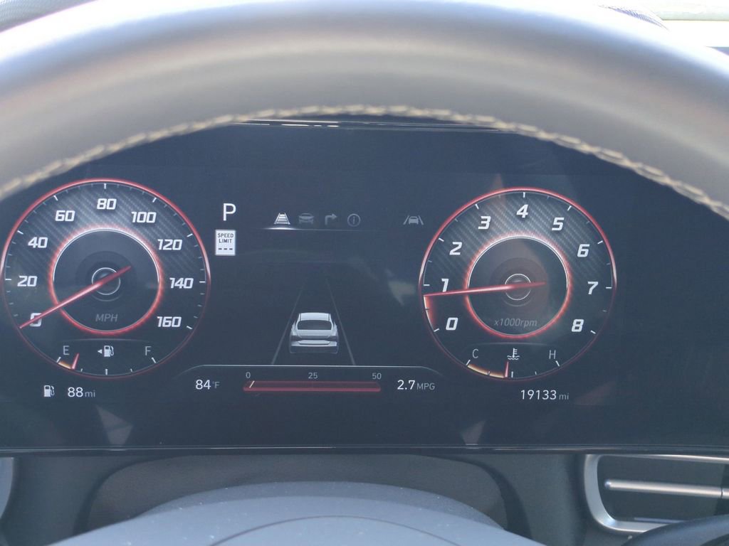 Used 2025 Hyundai Elantra SEL FWD image 15