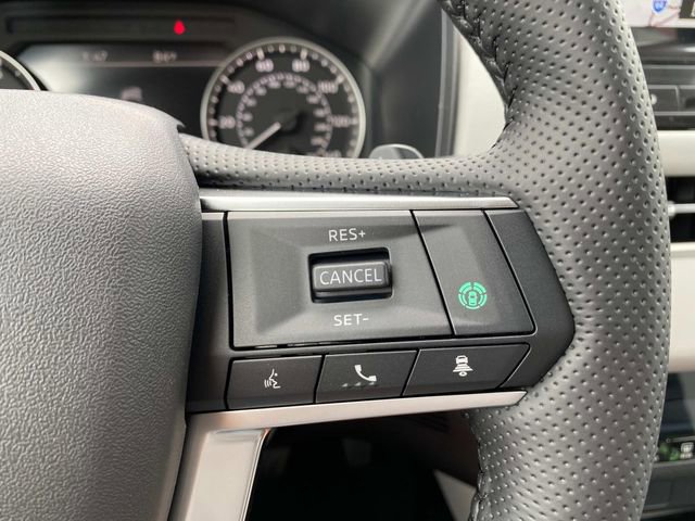 New 2025 Mitsubishi Outlander SE image 15