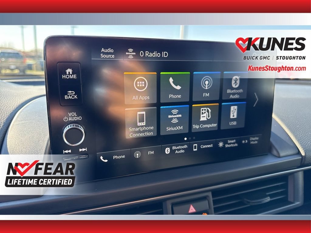 Used 2025 Honda Pilot TrailSport image 32