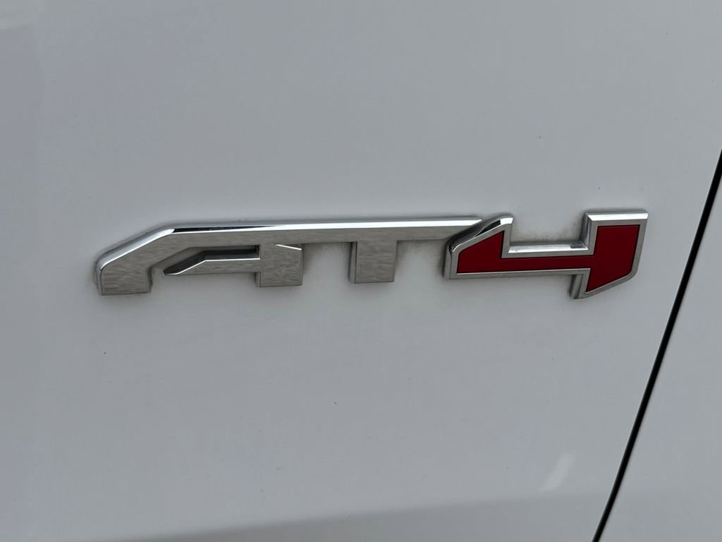 Used 2022 GMC Yukon AT4 image 12