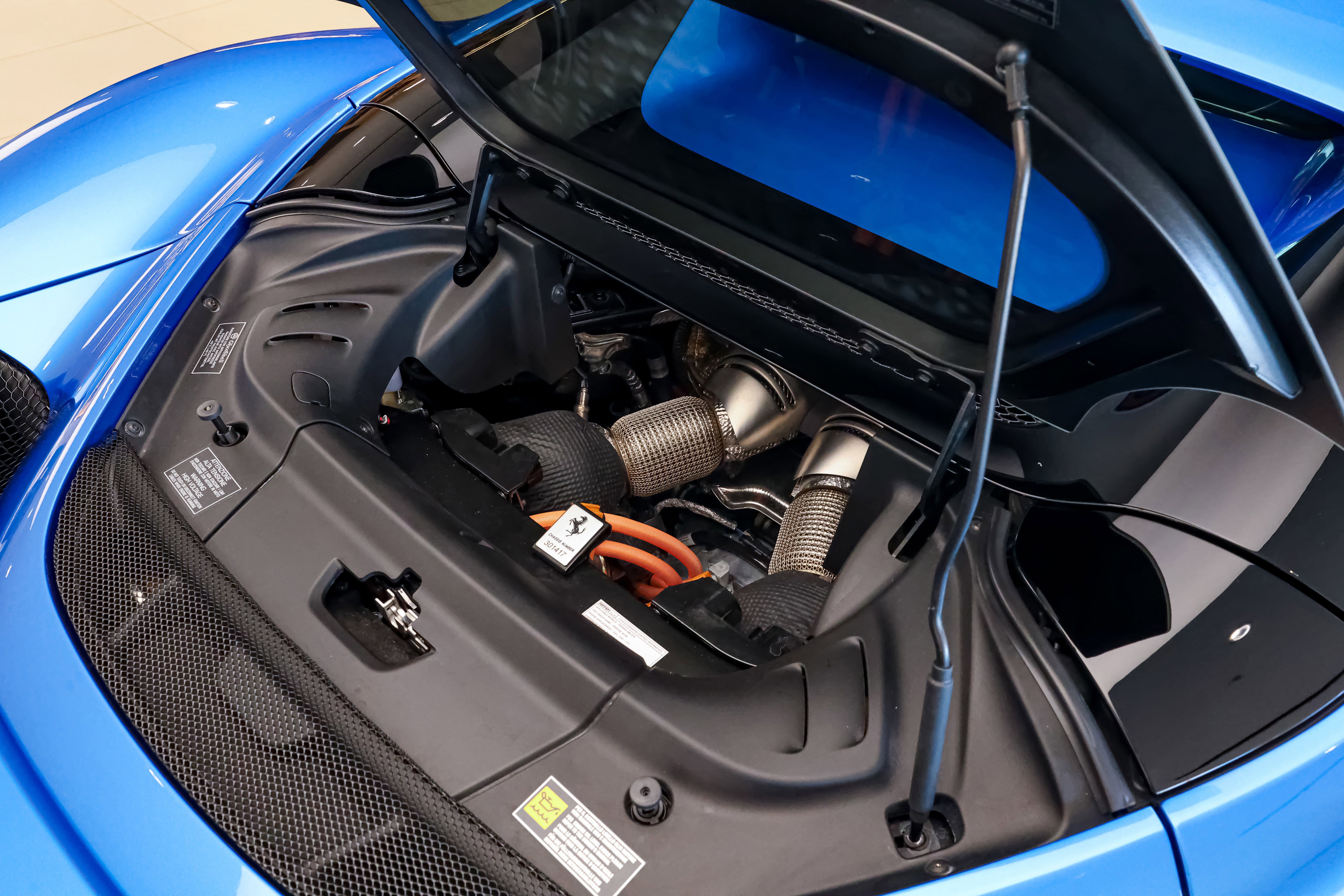 Used 2024 Ferrari 296 GTS image 33