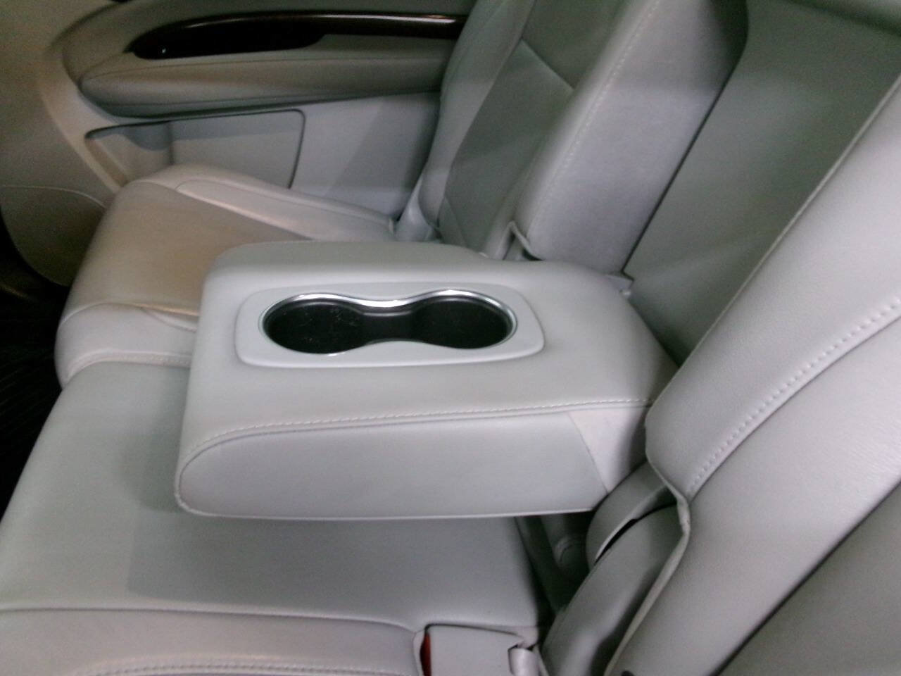 Used 2018 Acura MDX SH-AWD w/ Technology Package image 25