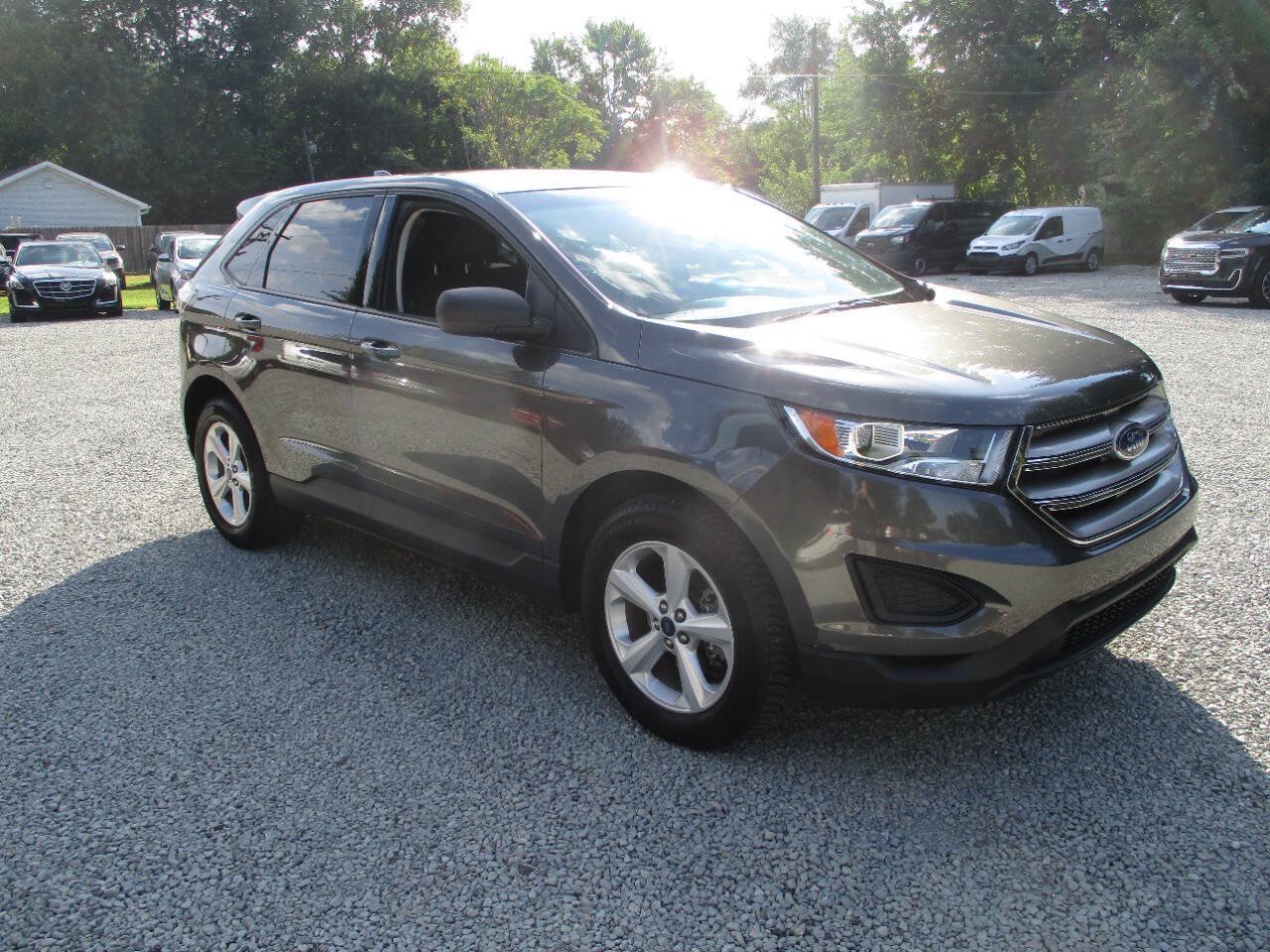 Used 2017 Ford Edge SE w/ Cargo Accessory Package FWD image 7