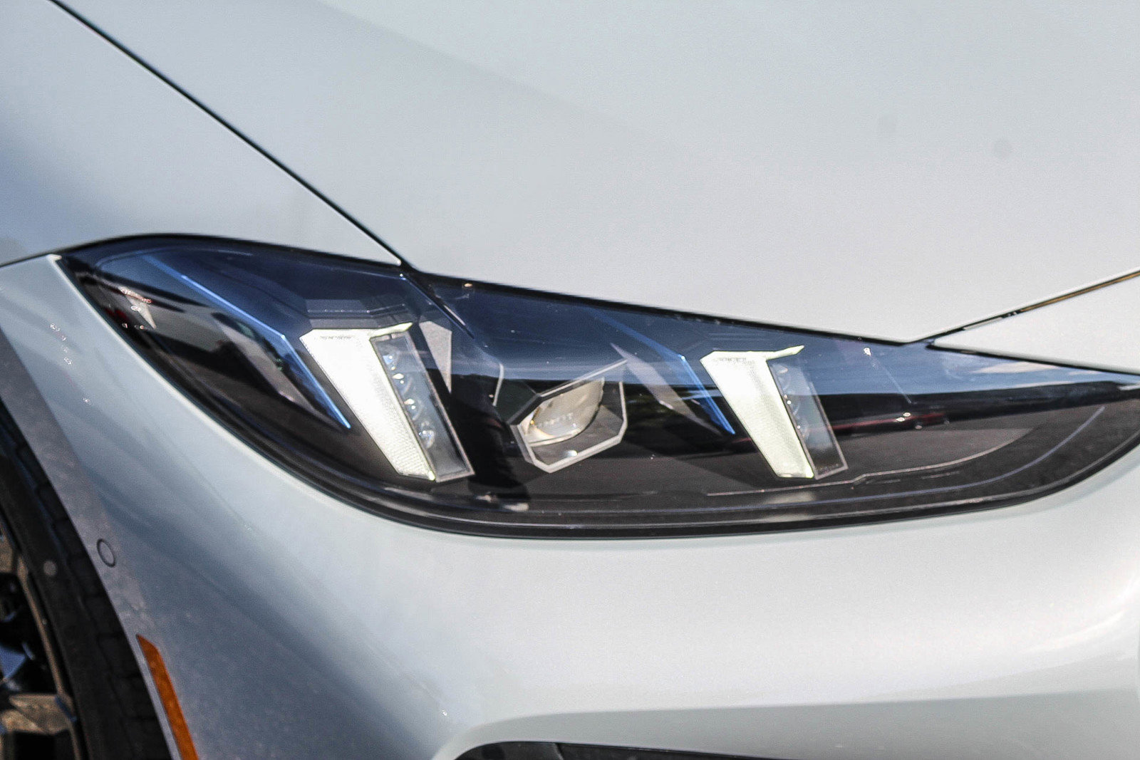 New 2026 BMW M440i Convertible w/ Premium Package image 8