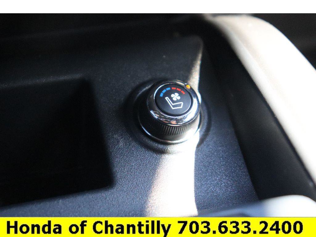 Used 2023 Nissan Titan Platinum Reserve w/ Moonroof Package image 23