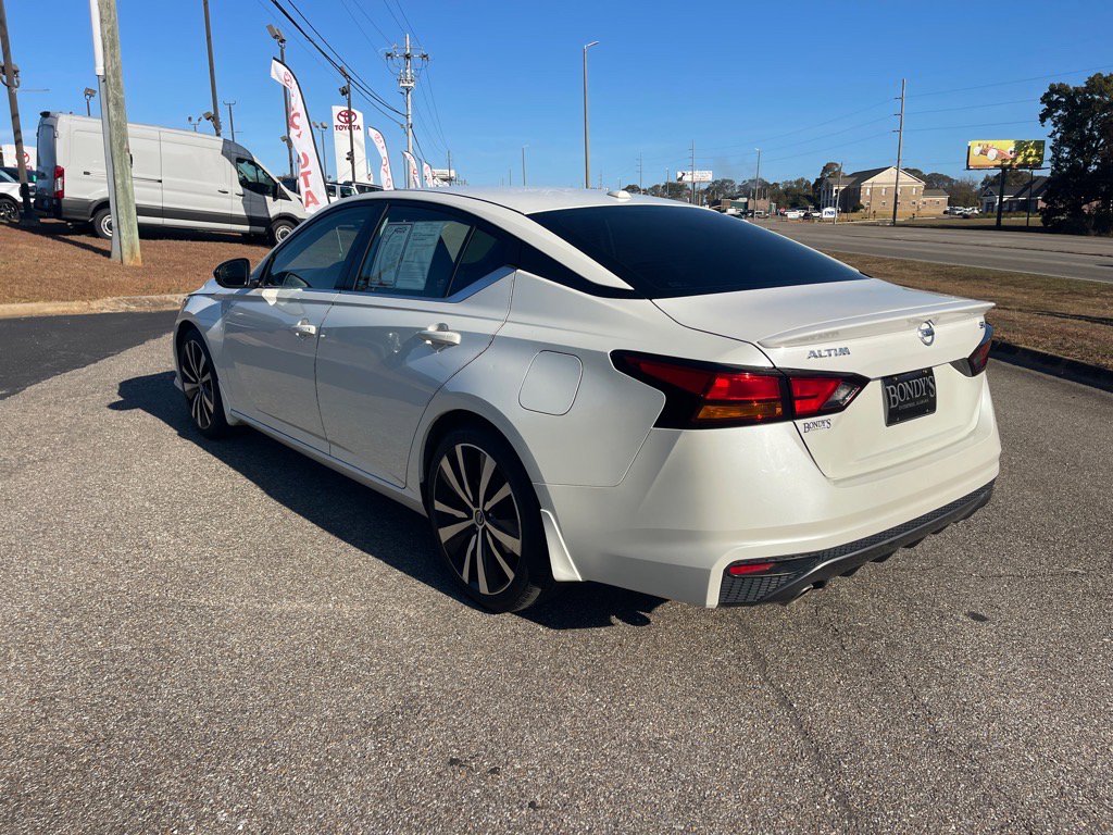 Used 2019 Nissan Altima 2.5 SR w/ SR Premium Package image 14