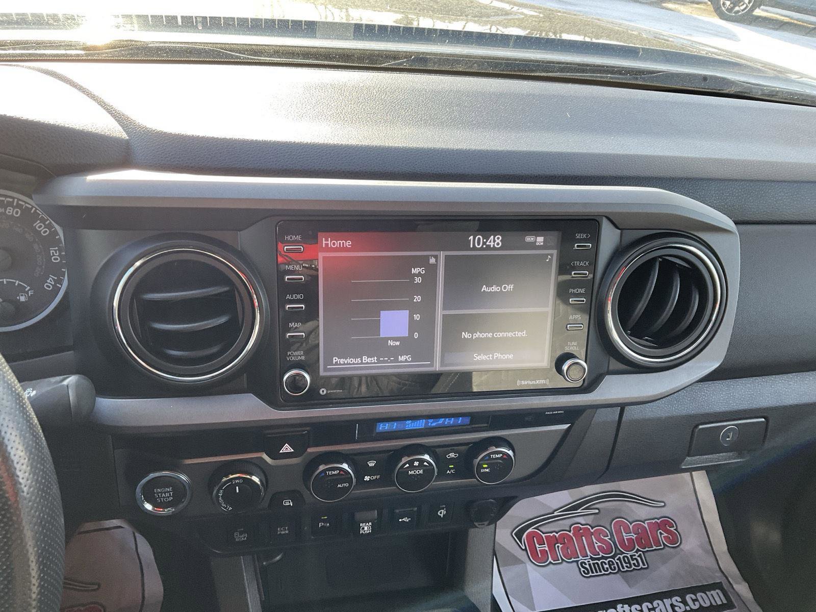 Used 2021 Toyota Tacoma TRD Off-Road w/ Technology Package image 16