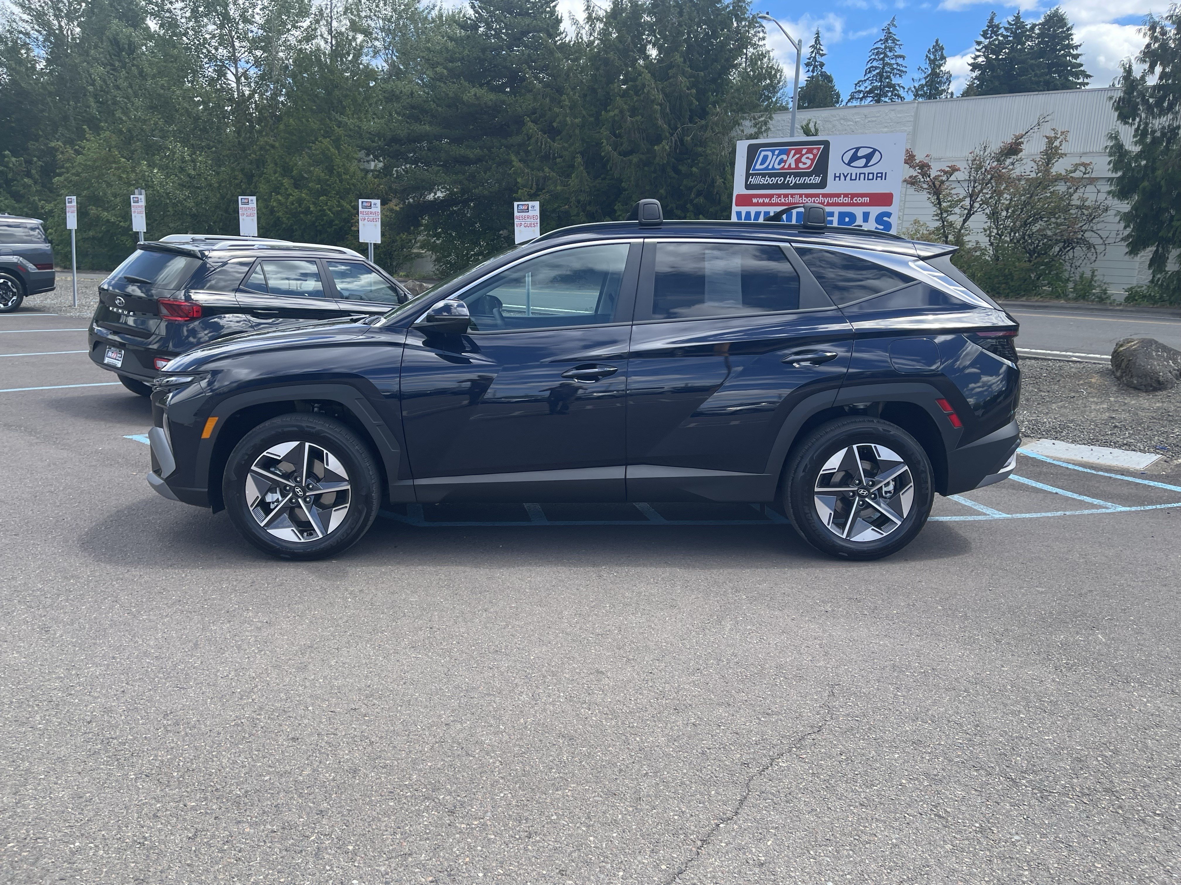 Certified 2025 Hyundai Tucson SEL AWD/4WD image 2