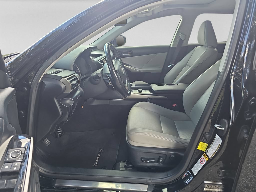 Used 2016 Lexus IS 200t RWD image 20