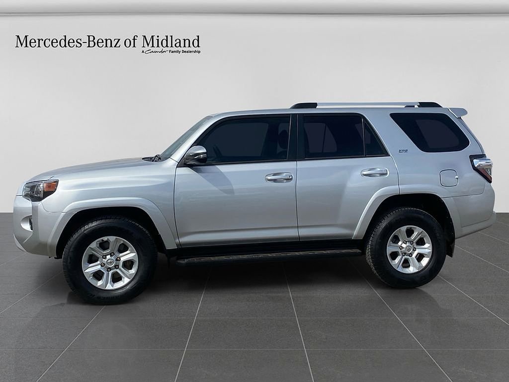 Used 2022 Toyota 4Runner SR5 Premium AWD/4WD image 4