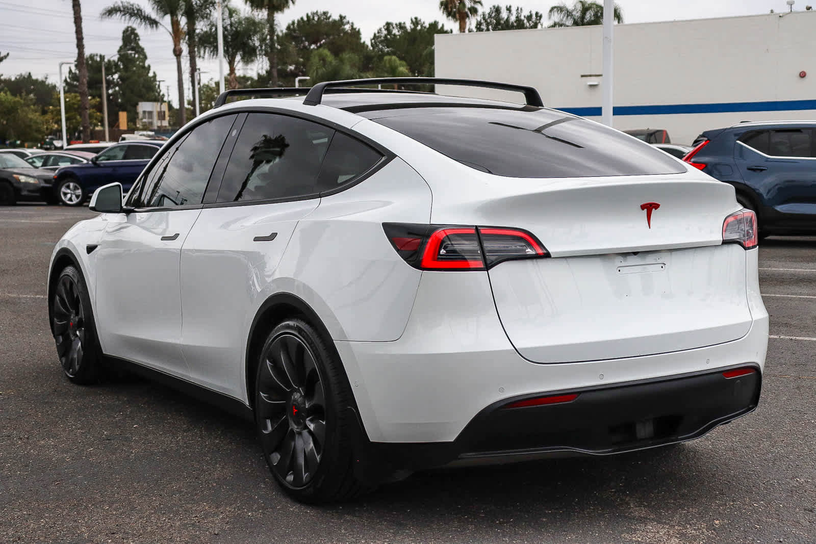 Used 2022 Tesla Model Y Performance AWD/4WD image 8