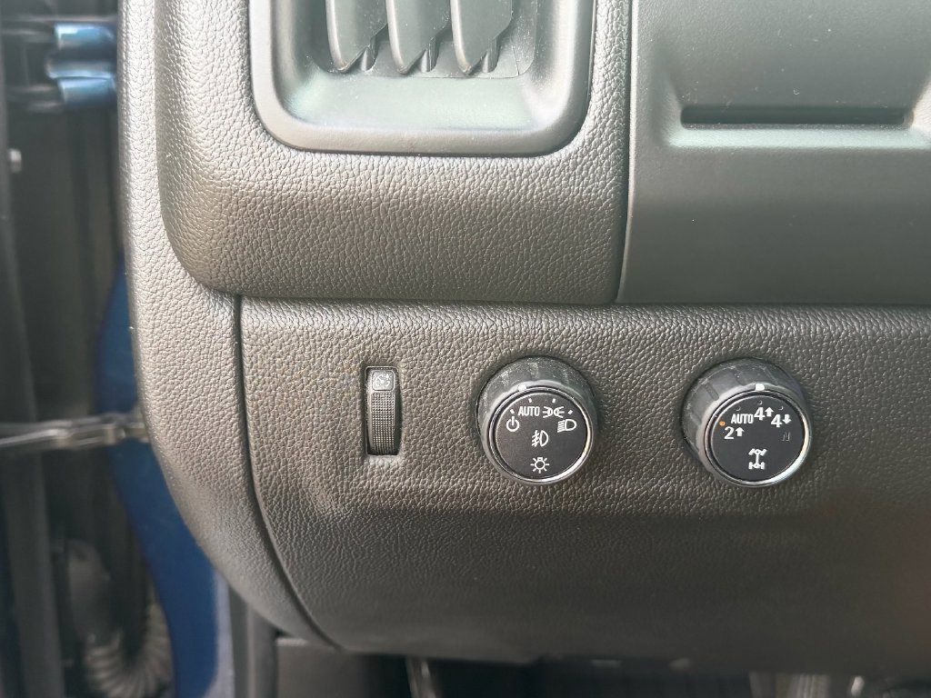 Used 2019 Chevrolet Colorado LT w/ LT Convenience Package AWD/4WD image 26