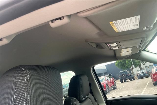Used 2025 Nissan Frontier SV RWD image 20