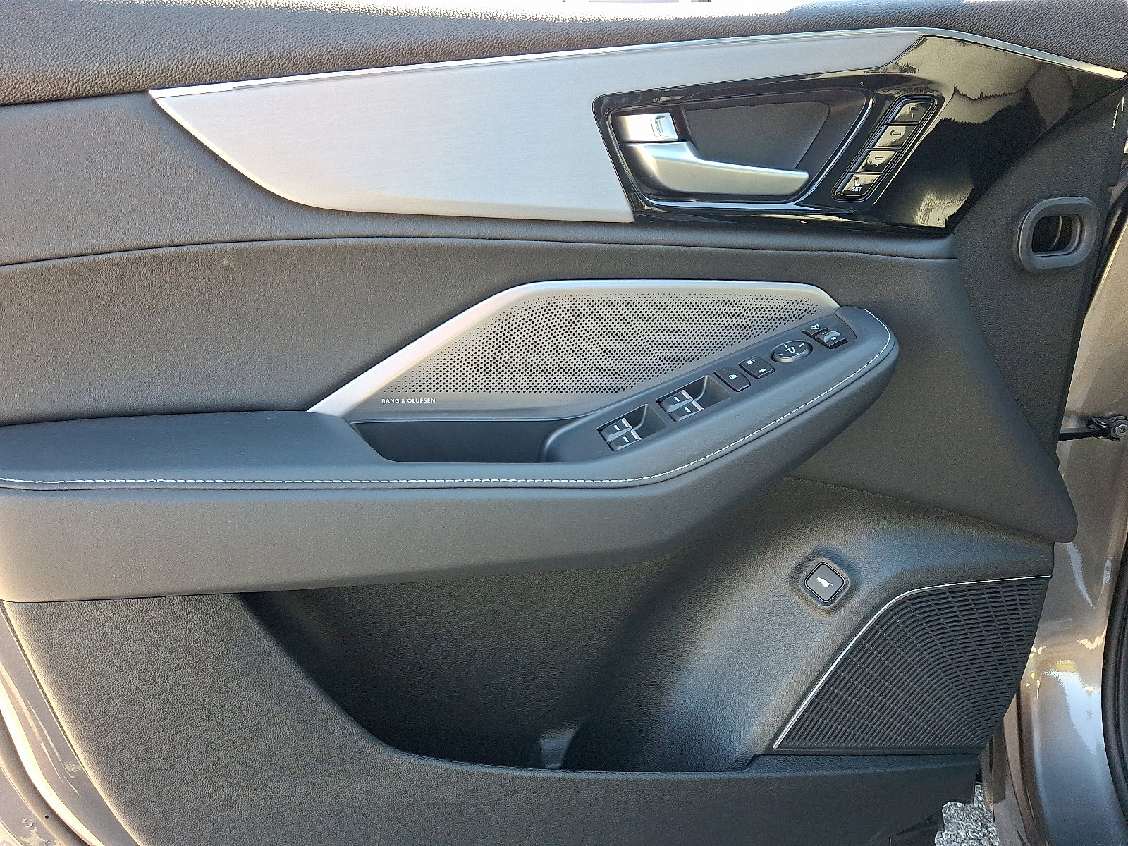 New 2026 Acura MDX SH-AWD w/ Technology Package image 8