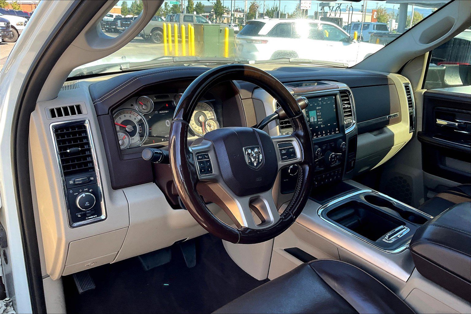 Used 2018 RAM 3500 Laramie Longhorn w/ Max Tow Package image 13