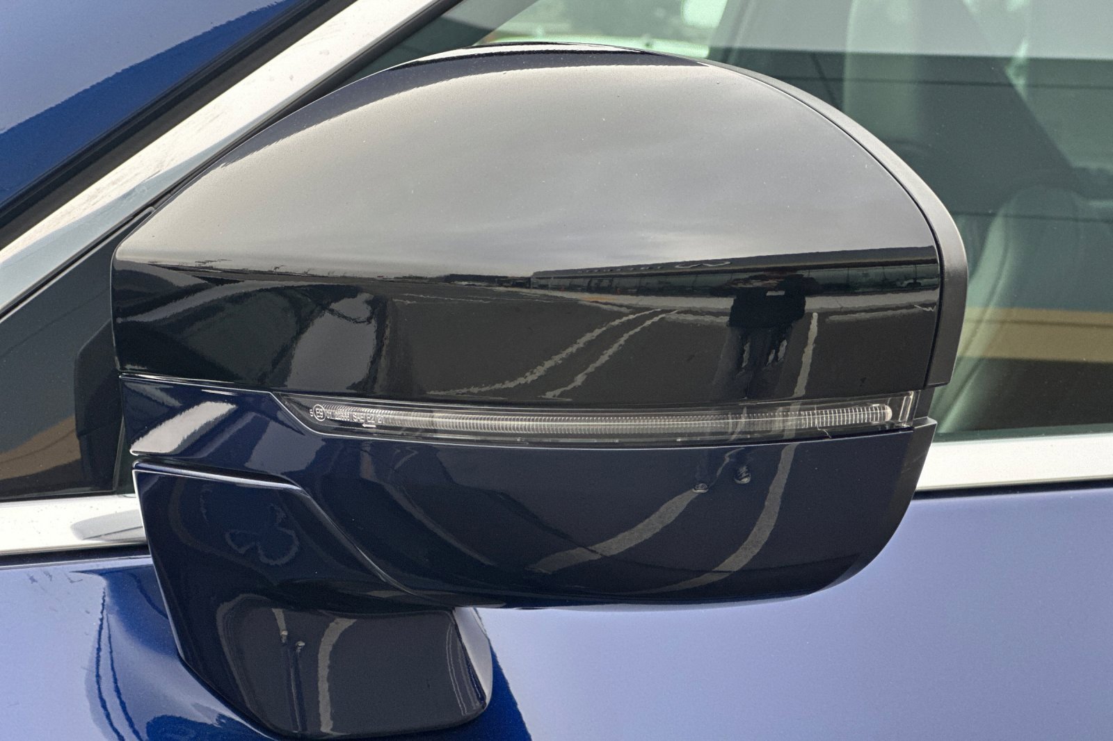 Certified 2025 INFINITI QX60 Pure image 56