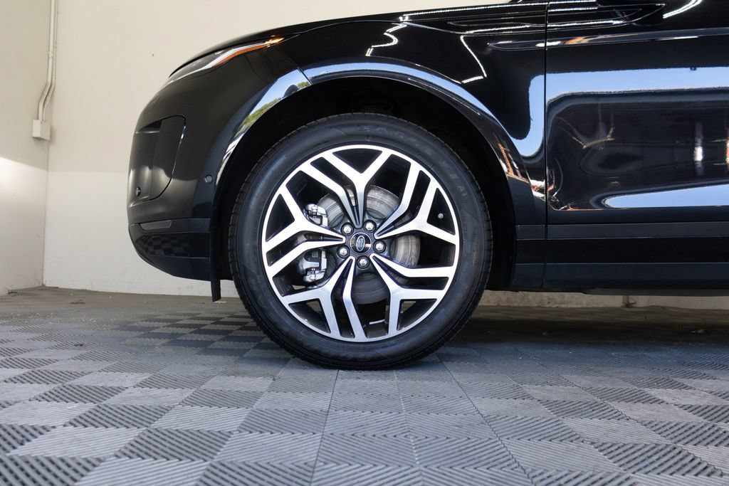 Used 2021 Land Rover Range Rover Evoque SE AWD/4WD image 9