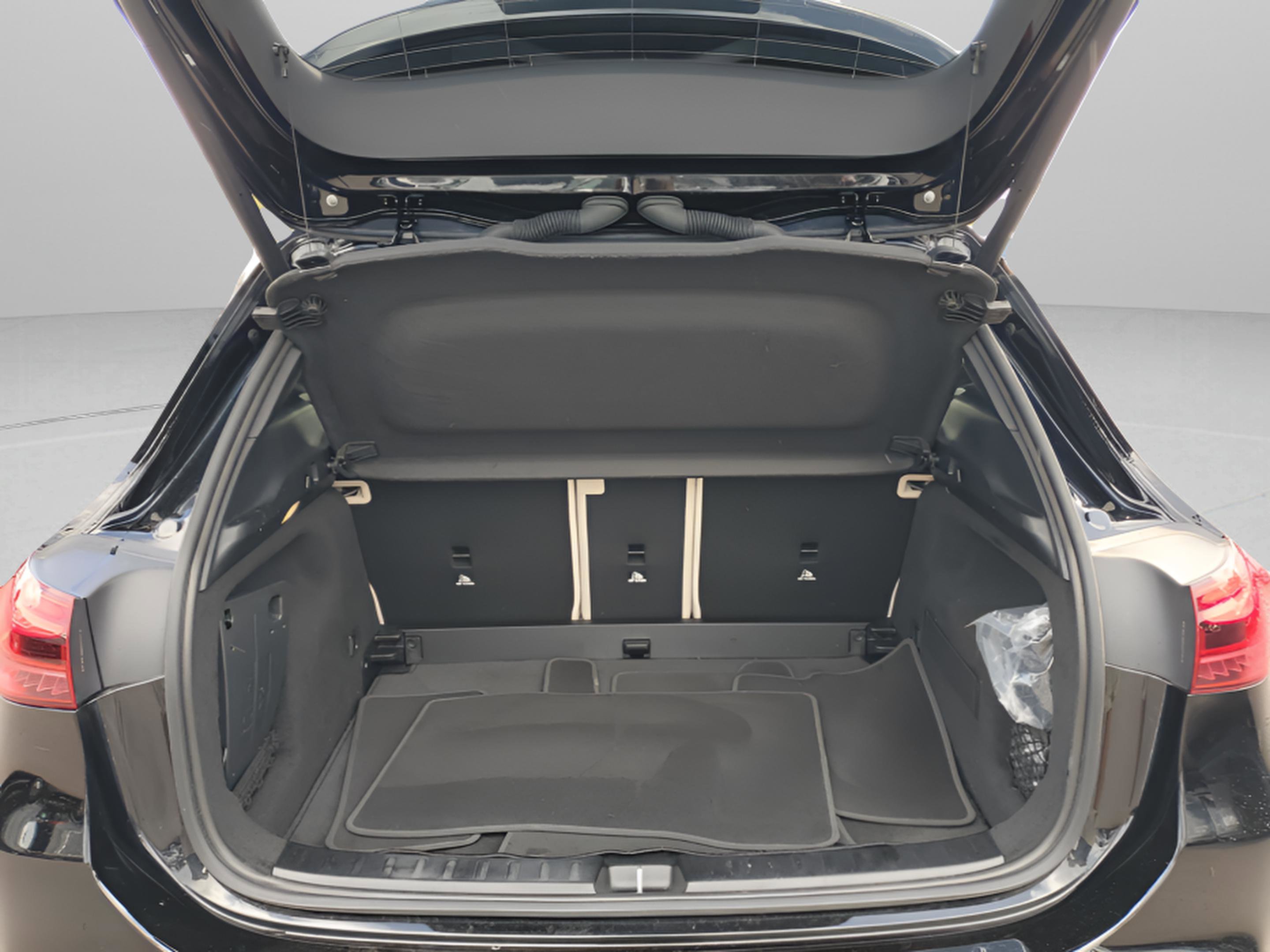 Used 2025 Mercedes-Benz GLA 250 image 33