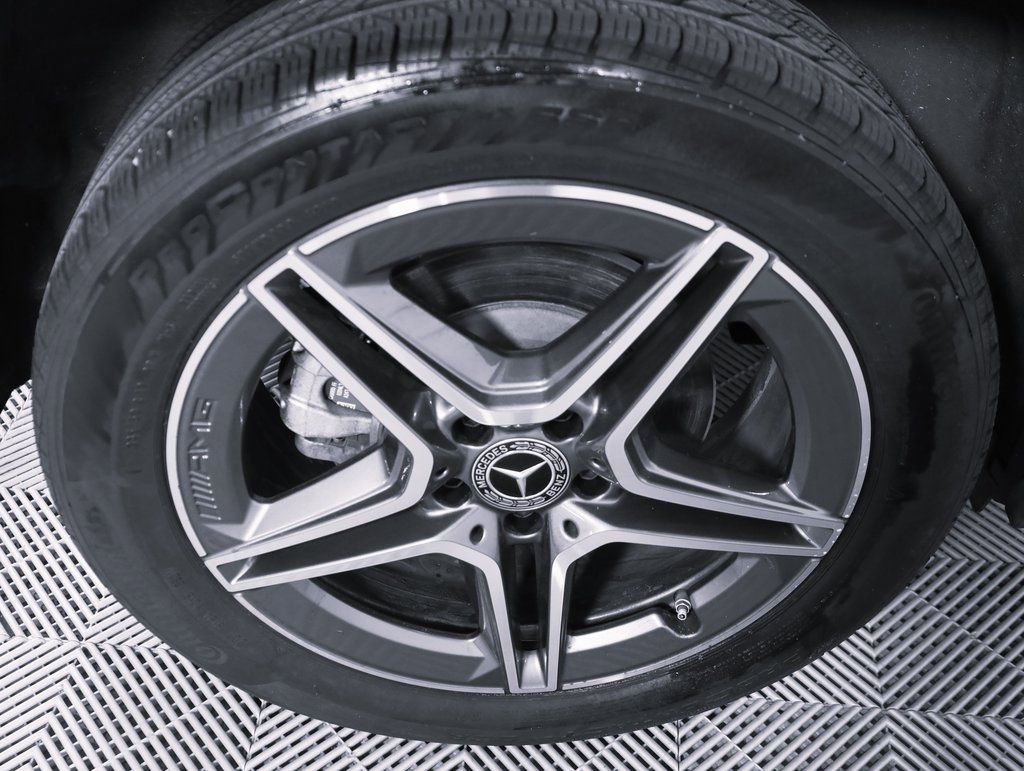 Certified 2022 Mercedes-Benz GLA 250 4MATIC image 7