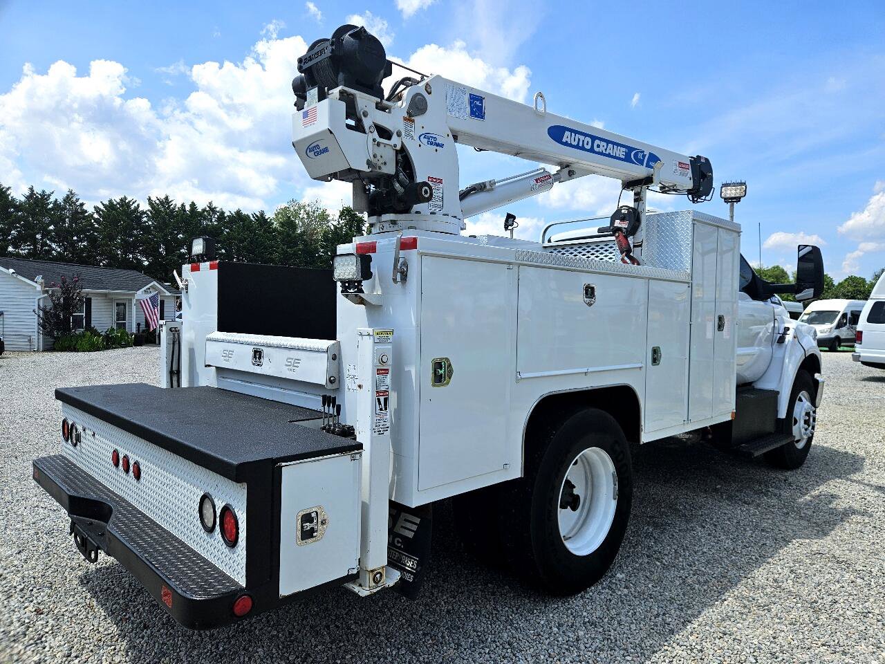 Used 2022 Ford F650 2WD Regular Cab Super Duty image 7