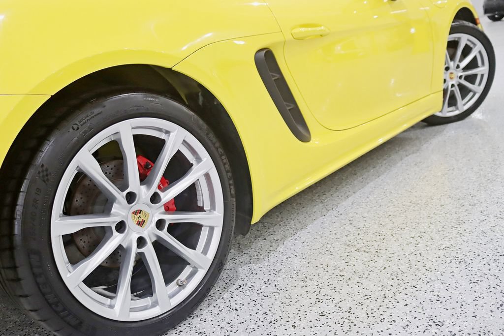 Used 2019 Porsche 718 Boxster S RWD image 14