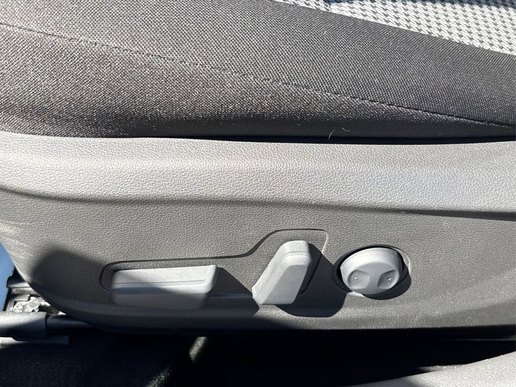 Used 2021 Hyundai Kona Night w/ Cargo Package image 37