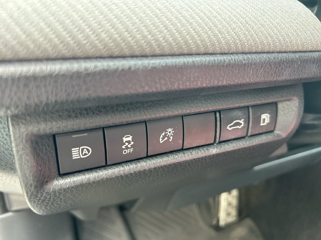 Used 2025 Toyota Camry SE w/ Multimedia Upgrade Package FWD image 14