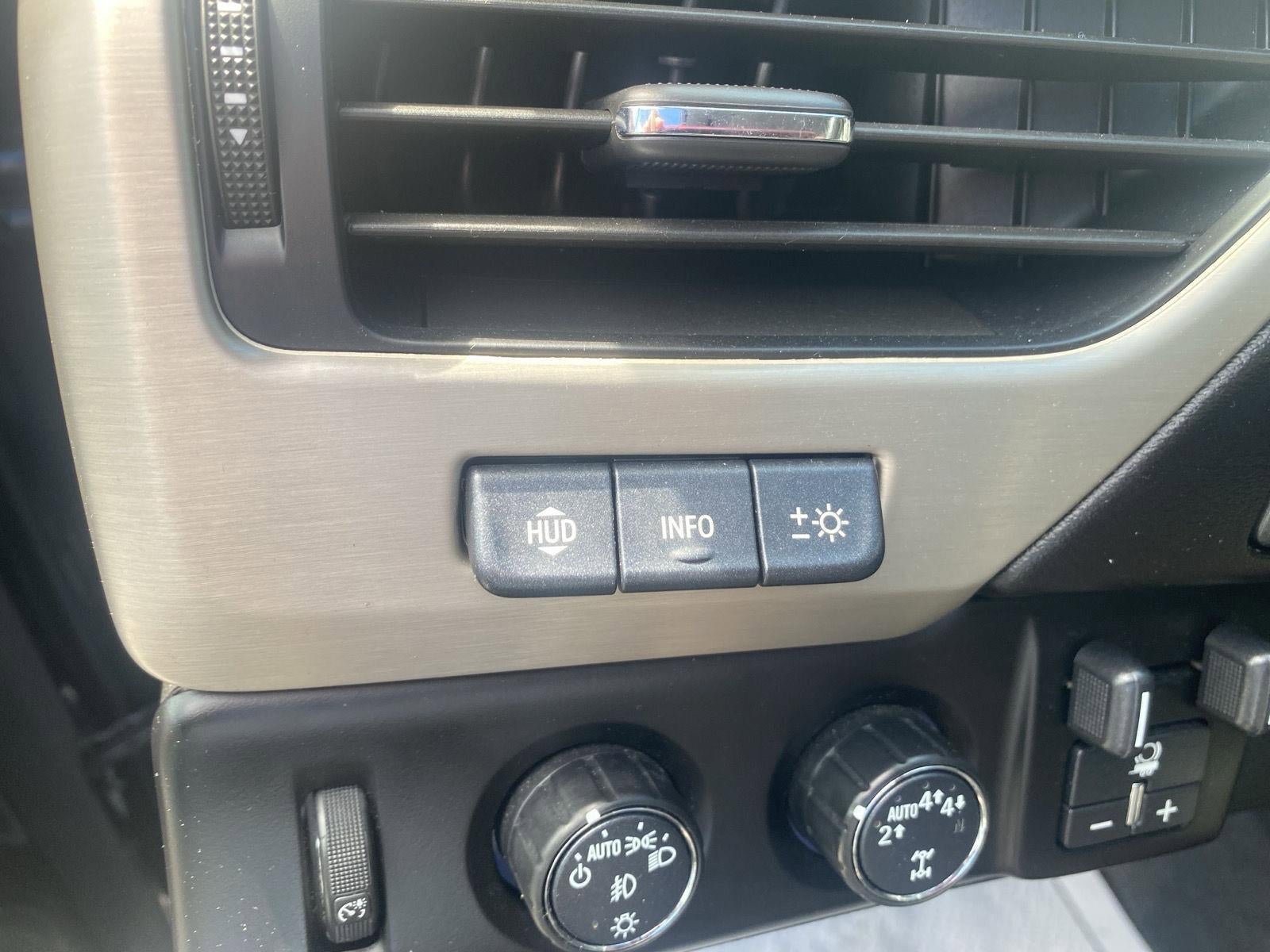 Used 2020 GMC Yukon Denali w/ Denali Premium Package image 43