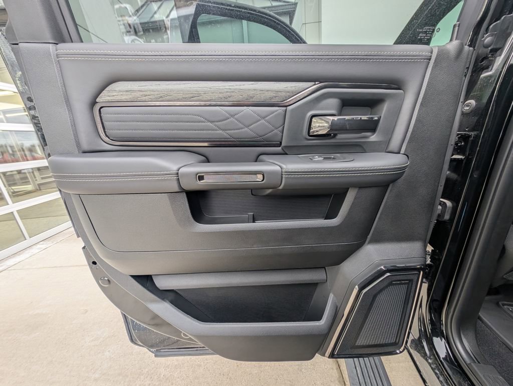 New 2026 RAM 3500 Limited image 52