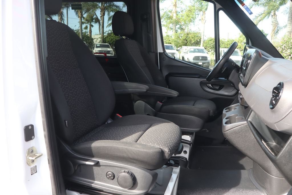 Used 2019 Mercedes-Benz Sprinter 2500 image 41