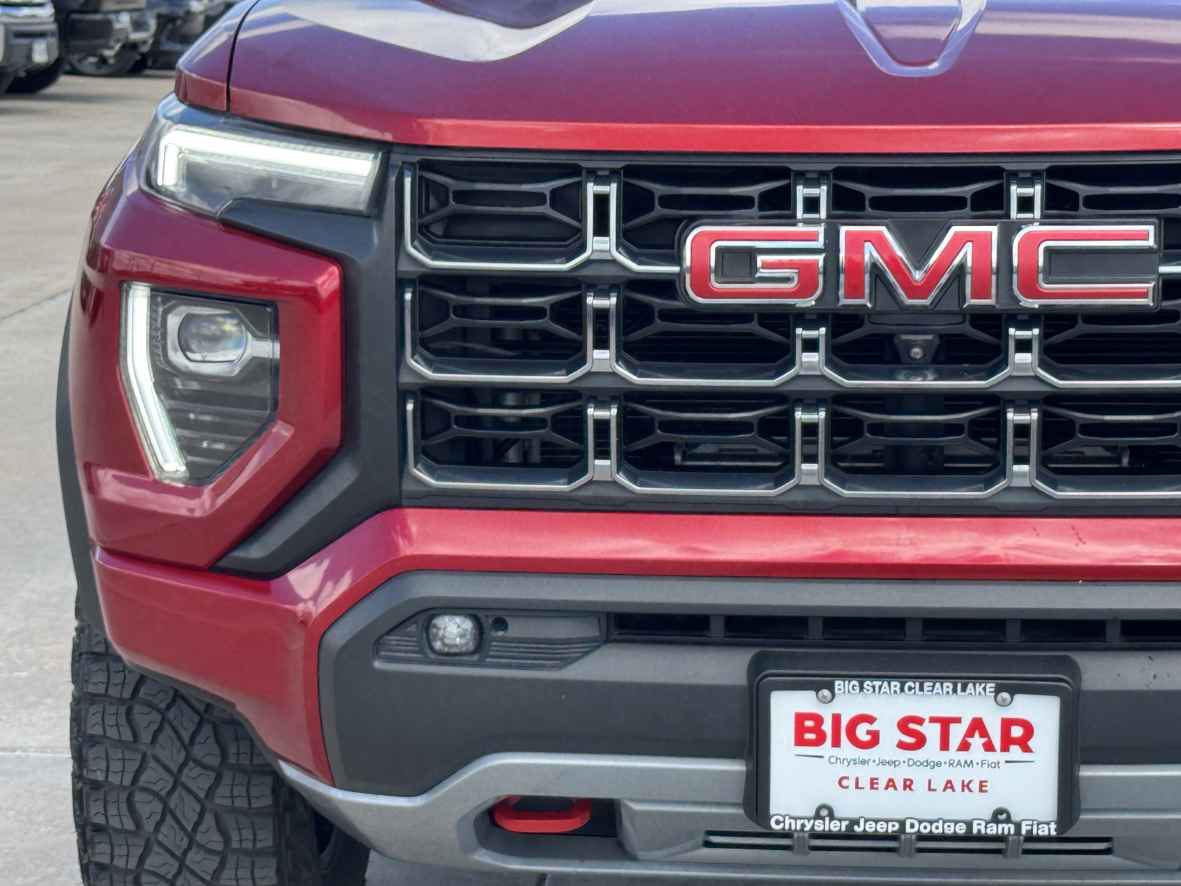 Used 2024 GMC Canyon AT4 w/ Technology Package image 6