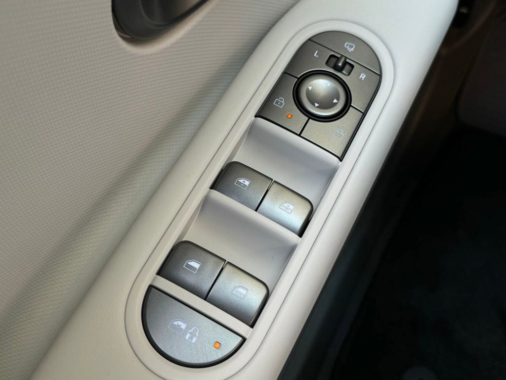 New 2025 Hyundai Ioniq 5 SEL RWD image 22