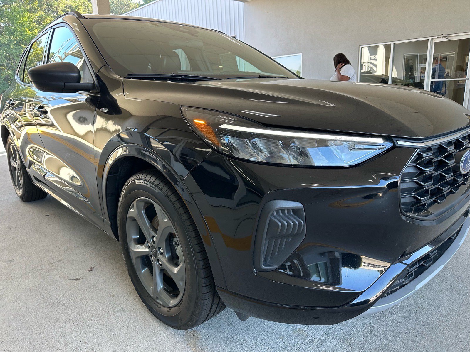 Used 2024 Ford Escape ST-Line w/ Tech Pack #1 FWD image 7