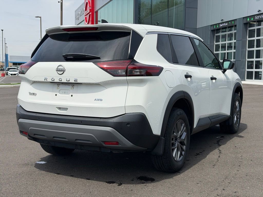Certified 2023 Nissan Rogue S AWD/4WD image 5