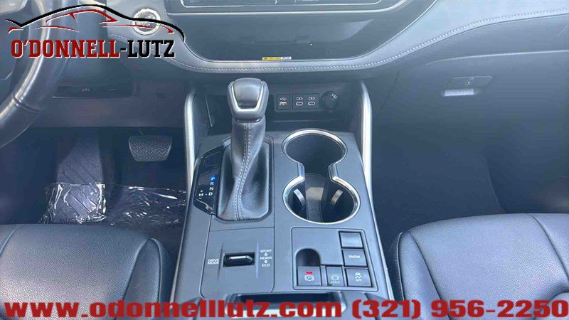 Used 2023 Toyota Highlander XLE FWD image 30