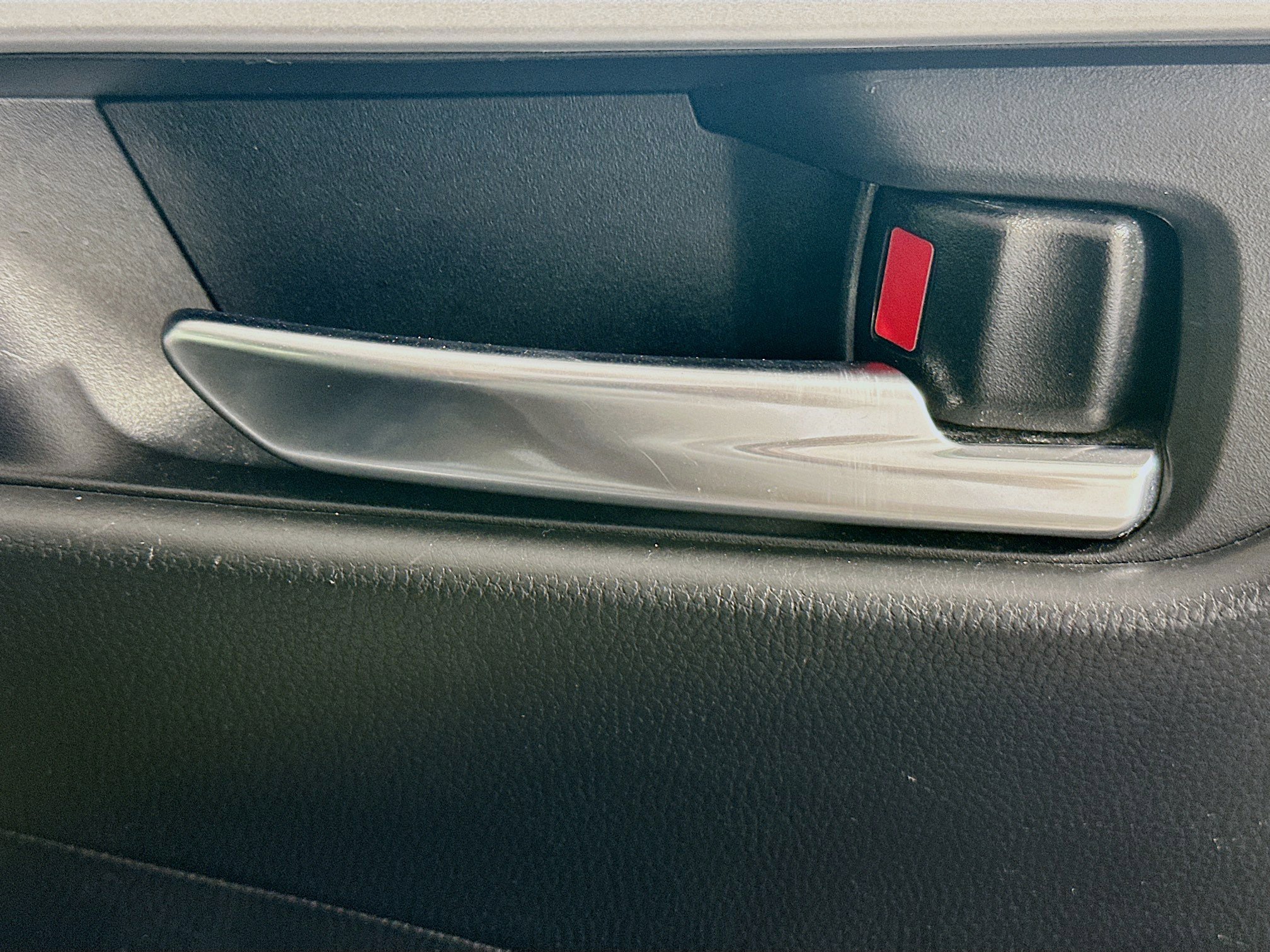 Used 2024 Toyota RAV4 XLE image 27