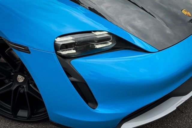 Used 2022 Porsche Taycan 4 Cross Turismo image 6