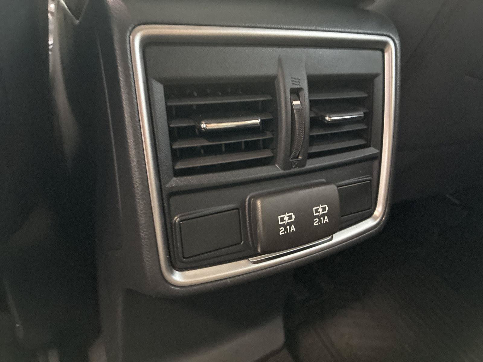 Used 2019 Subaru Forester Premium AWD/4WD image 14