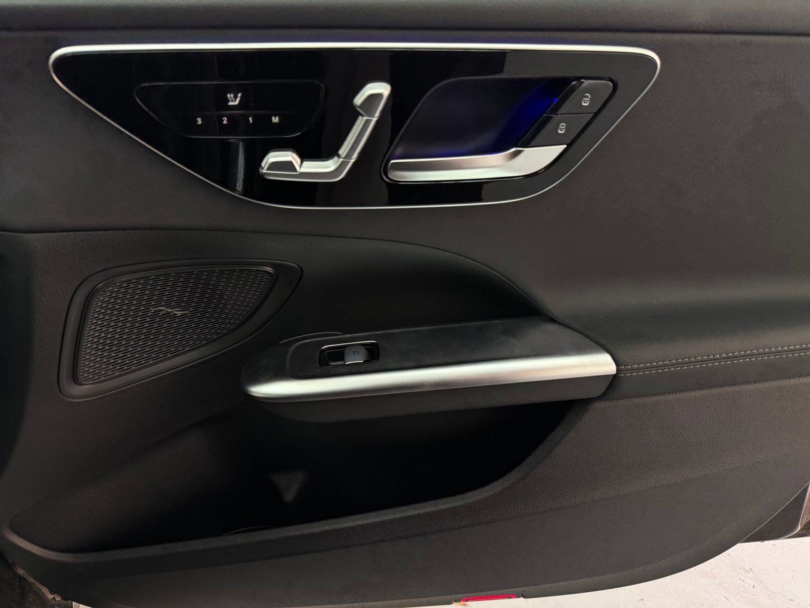 New 2026 Mercedes-Benz C 300 4MATIC Sedan image 28