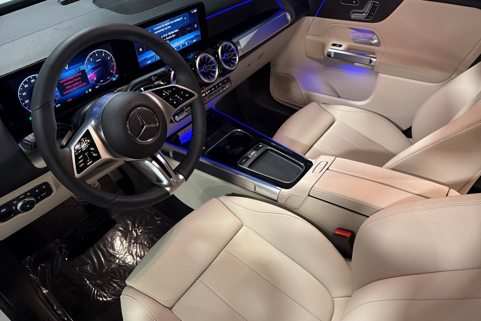 New 2026 Mercedes-Benz GLB 250 image 9