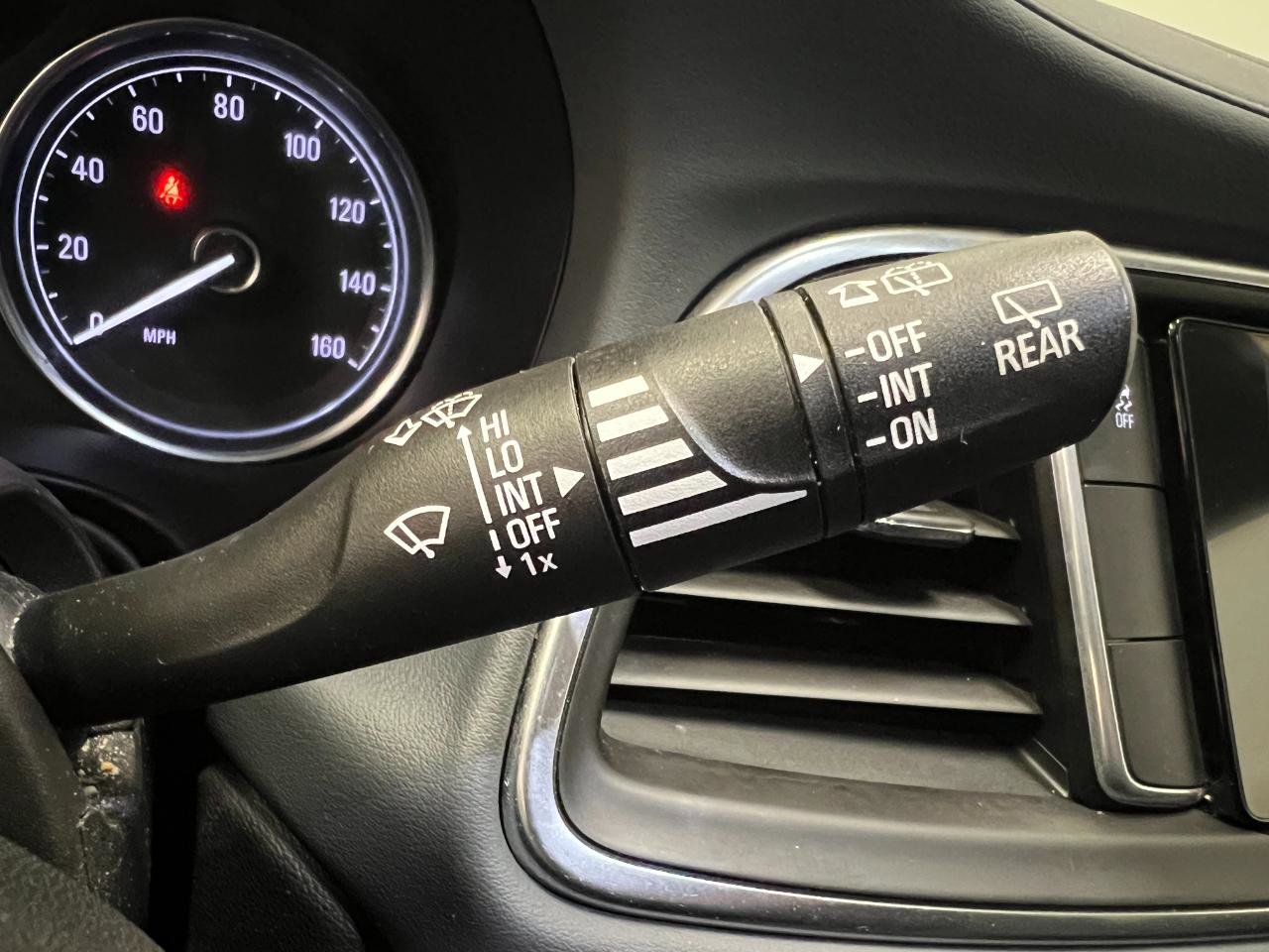 Used 2019 Buick Enclave Essence FWD image 36