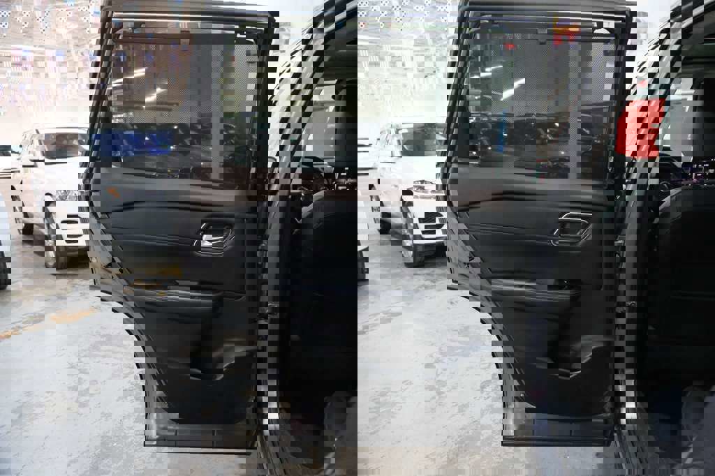 Used 2021 Nissan Rogue SV w/ Premium Package image 22