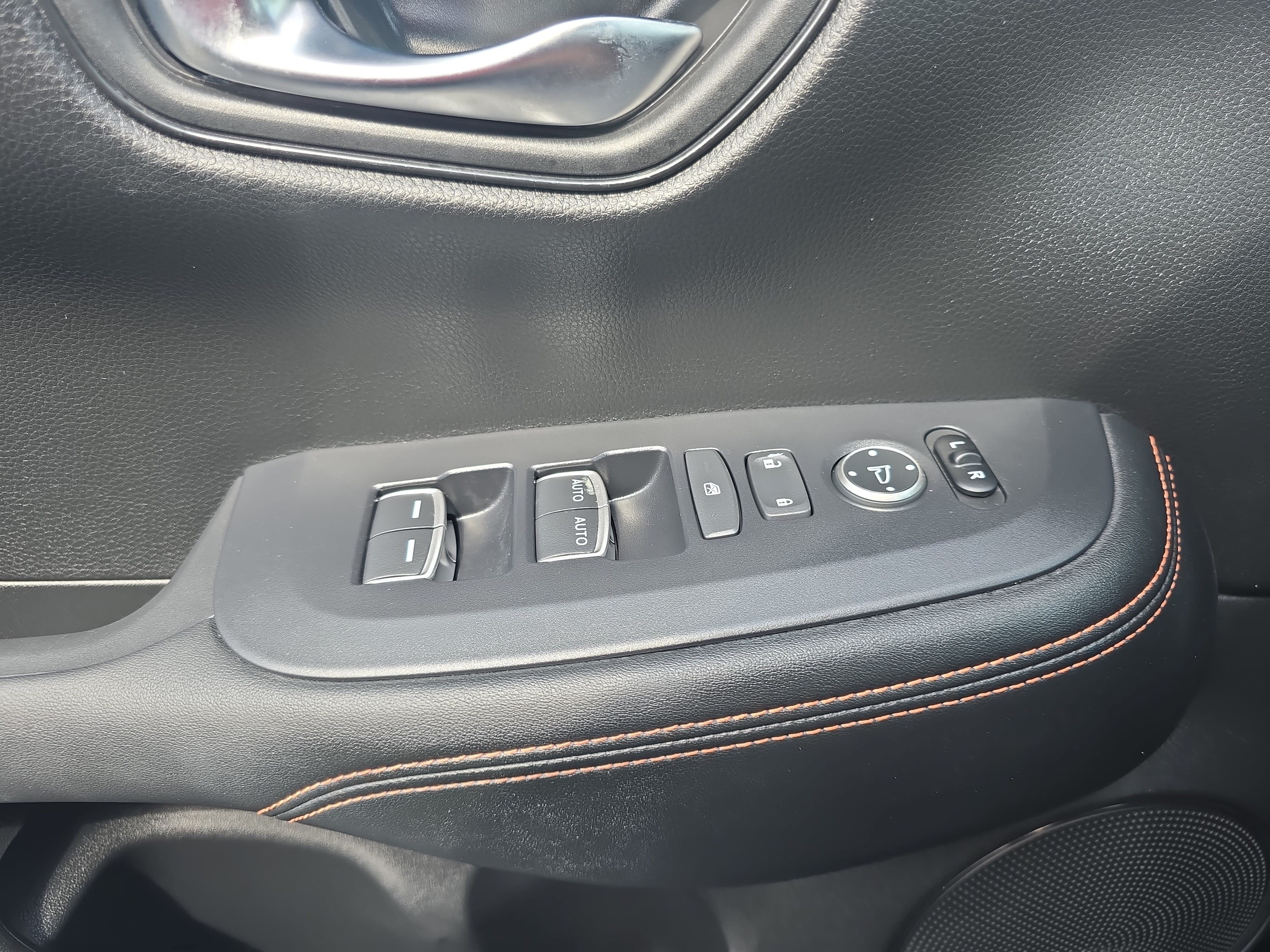 Used 2024 Honda HR-V Sport image 27