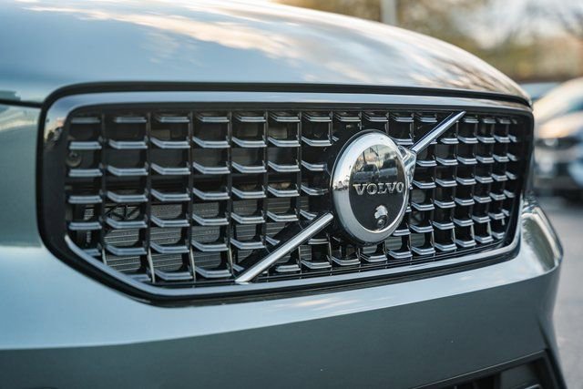 New 2026 Volvo XC40 B5 Ultra w/ Protection Package Premier image 11