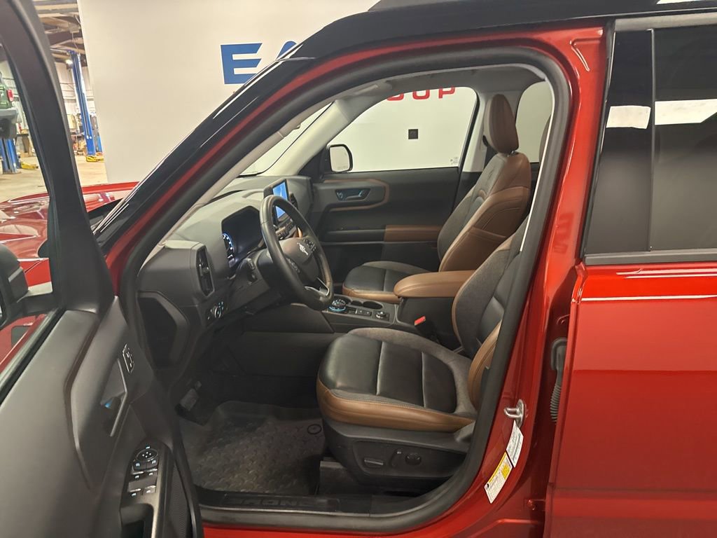 Used 2024 Ford Bronco Sport Outer Banks w/ Tech Package image 17